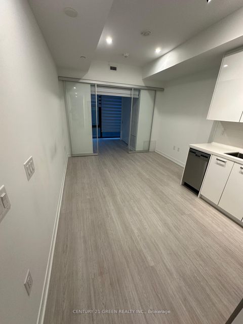 Photo 2 at 414 - 195 McCaul Street, Chinatown, Toronto