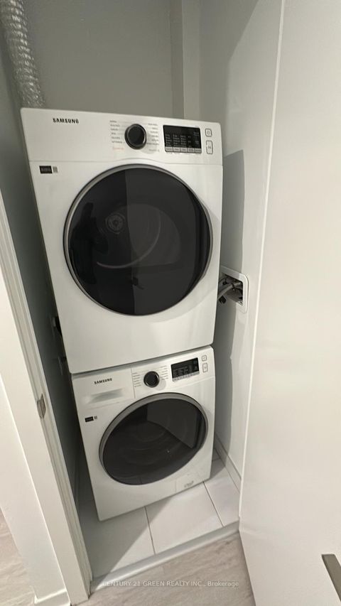 Photo 12 at 414 - 195 McCaul Street, Chinatown, Toronto