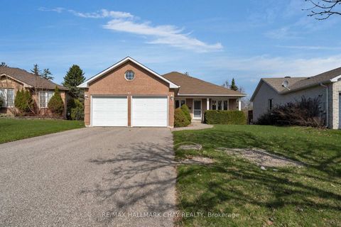 Photo 1 at 42 Webb Street, Painswick North, Barrie
