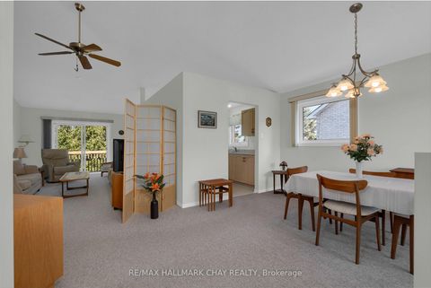 Photo 4 at 42 Webb Street, Painswick North, Barrie