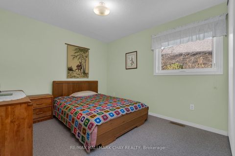 Photo 16 at 42 Webb Street, Painswick North, Barrie