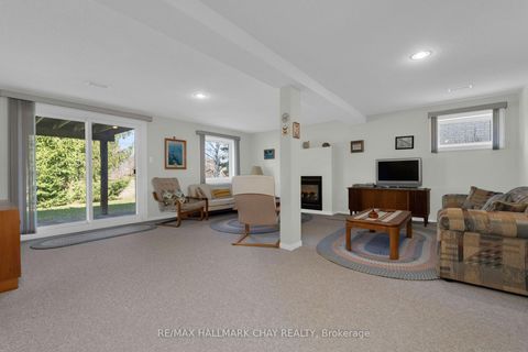 Photo 24 at 42 Webb Street, Painswick North, Barrie