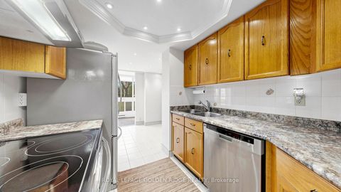 Photo 14 at 212 - 10 Kenneth Avenue, Willowdale East, Toronto