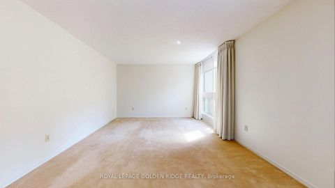 Photo 21 at 212 - 10 Kenneth Avenue, Willowdale East, Toronto