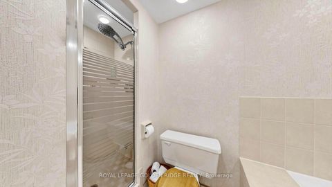 Photo 26 at 212 - 10 Kenneth Avenue, Willowdale East, Toronto