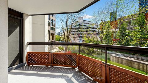 Photo 37 at 212 - 10 Kenneth Avenue, Willowdale East, Toronto