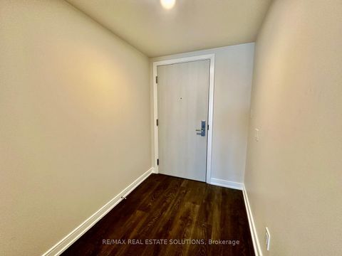 Photo 4 at 1611 - 30 Samuel Wood Way, City Centre West, Toronto