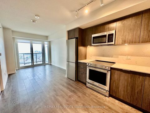 Photo 6 at 1611 - 30 Samuel Wood Way, City Centre West, Toronto