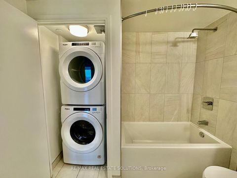 Photo 13 at 1611 - 30 Samuel Wood Way, City Centre West, Toronto