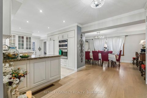 Photo 11 at 750 Gorham Street, College Manor, Newmarket