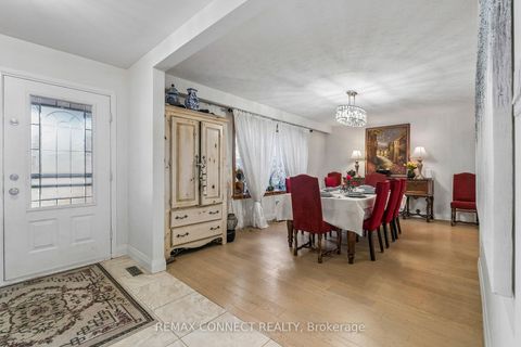 Photo 14 at 750 Gorham Street, College Manor, Newmarket