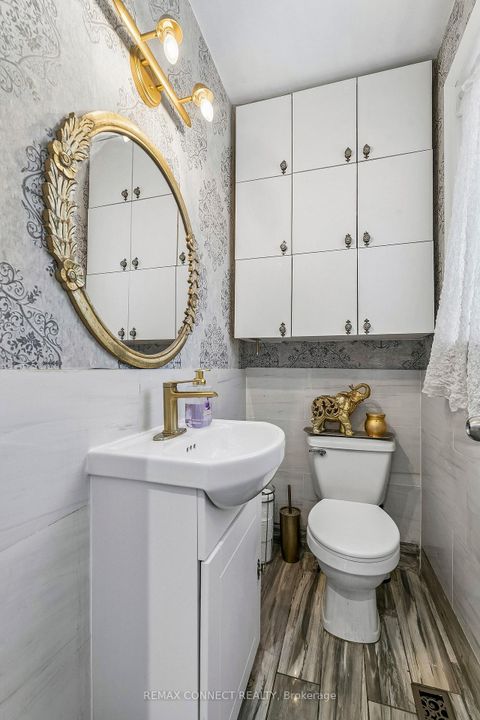 Photo 19 at 750 Gorham Street, College Manor, Newmarket