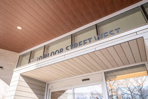 Photo 3 at 836 - 1830 Bloor Street W, High Park North, Toronto