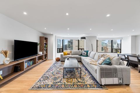 Photo 1 at 2008 - 175 Cumberland Street, Annex, Toronto