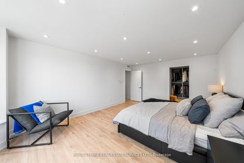 Photo 22 at 2008 - 175 Cumberland Street, Annex, Toronto