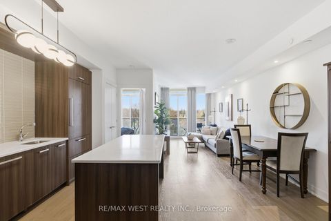 Photo 7 at 617 - 3018 Yonge Street, Lawrence Park North, Toronto