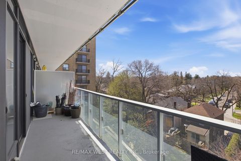 Photo 16 at 617 - 3018 Yonge Street, Lawrence Park North, Toronto