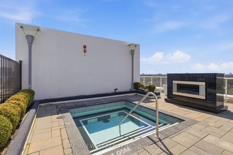 Photo 18 at 617 - 3018 Yonge Street, Lawrence Park North, Toronto