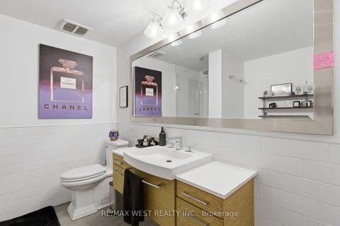 Photo 11 at 1709 - 55 Bloor Street E, Yonge Corridor, Toronto