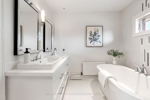 Photo 22 at 5 Lawrence Crescent, Lawrence Park South, Toronto