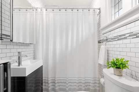 Photo 25 at 5 Lawrence Crescent, Lawrence Park South, Toronto