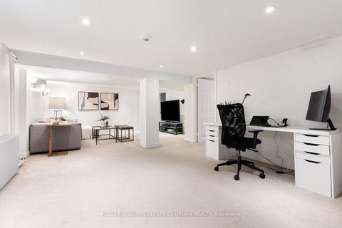 Photo 31 at 5 Lawrence Crescent, Lawrence Park South, Toronto