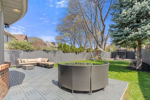 Photo 39 at 5 Lawrence Crescent, Lawrence Park South, Toronto