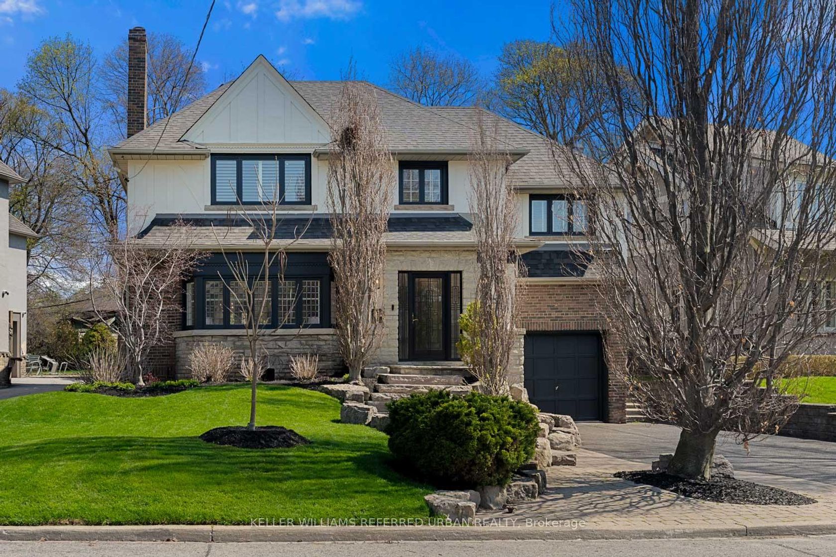 5 Lawrence Crescent, Lawrence Park South, Toronto photo number 2