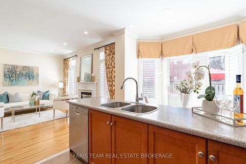 Photo 8 at 27 Fontebella Avenue, Vellore Village, Vaughan