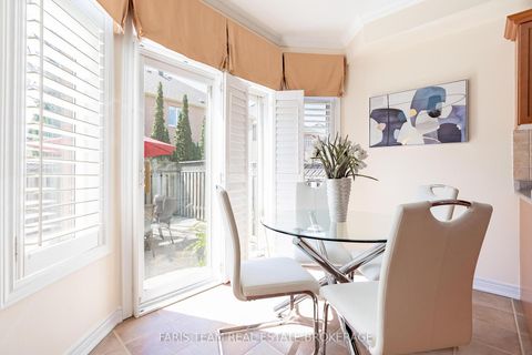 Photo 10 at 27 Fontebella Avenue, Vellore Village, Vaughan