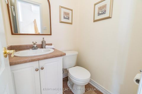 Photo 18 at 27 Fontebella Avenue, Vellore Village, Vaughan