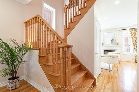 Photo 19 at 27 Fontebella Avenue, Vellore Village, Vaughan