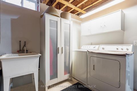 Photo 27 at 27 Fontebella Avenue, Vellore Village, Vaughan