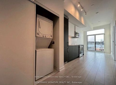 Photo 2 at 709 - 500 Dupont Street, Annex, Toronto