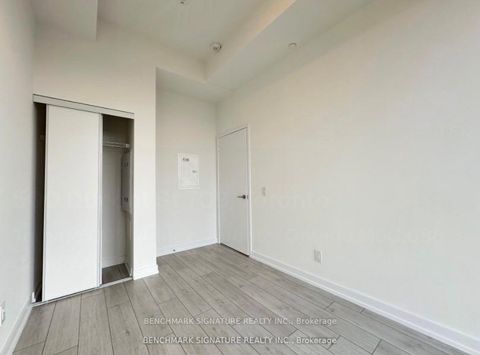 Photo 7 at 709 - 500 Dupont Street, Annex, Toronto
