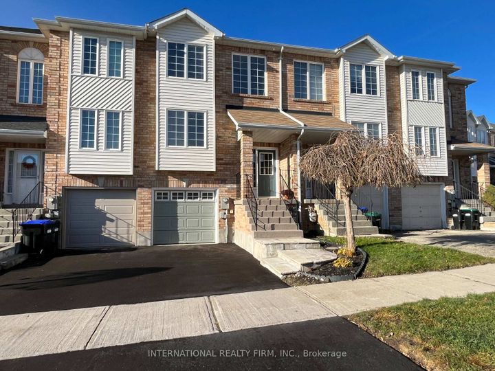 Photo 0 at 44 Natale Court, Bradford, Bradford West Gwillimbury