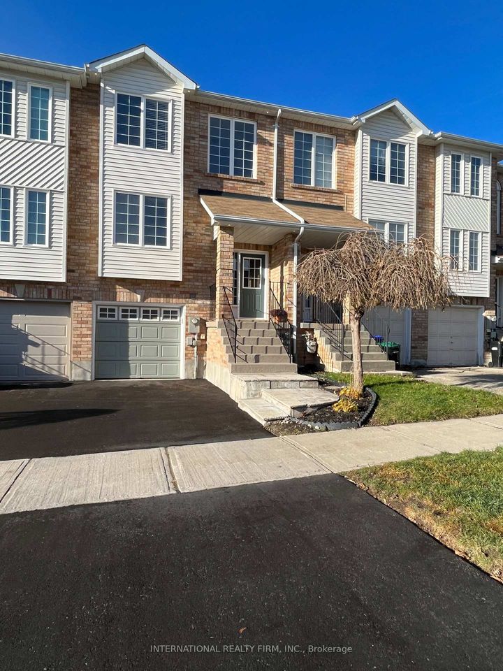 Photo 1 at 44 Natale Court, Bradford, Bradford West Gwillimbury