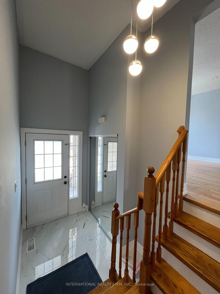 Photo 2 at 44 Natale Court, Bradford, Bradford West Gwillimbury