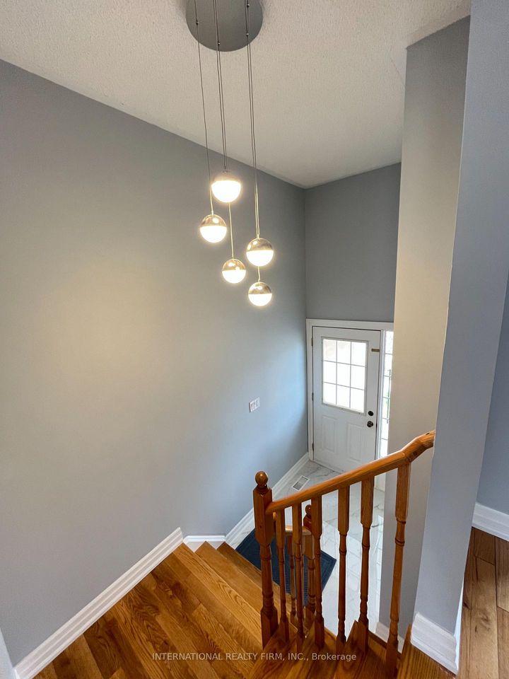 Photo 4 at 44 Natale Court, Bradford, Bradford West Gwillimbury