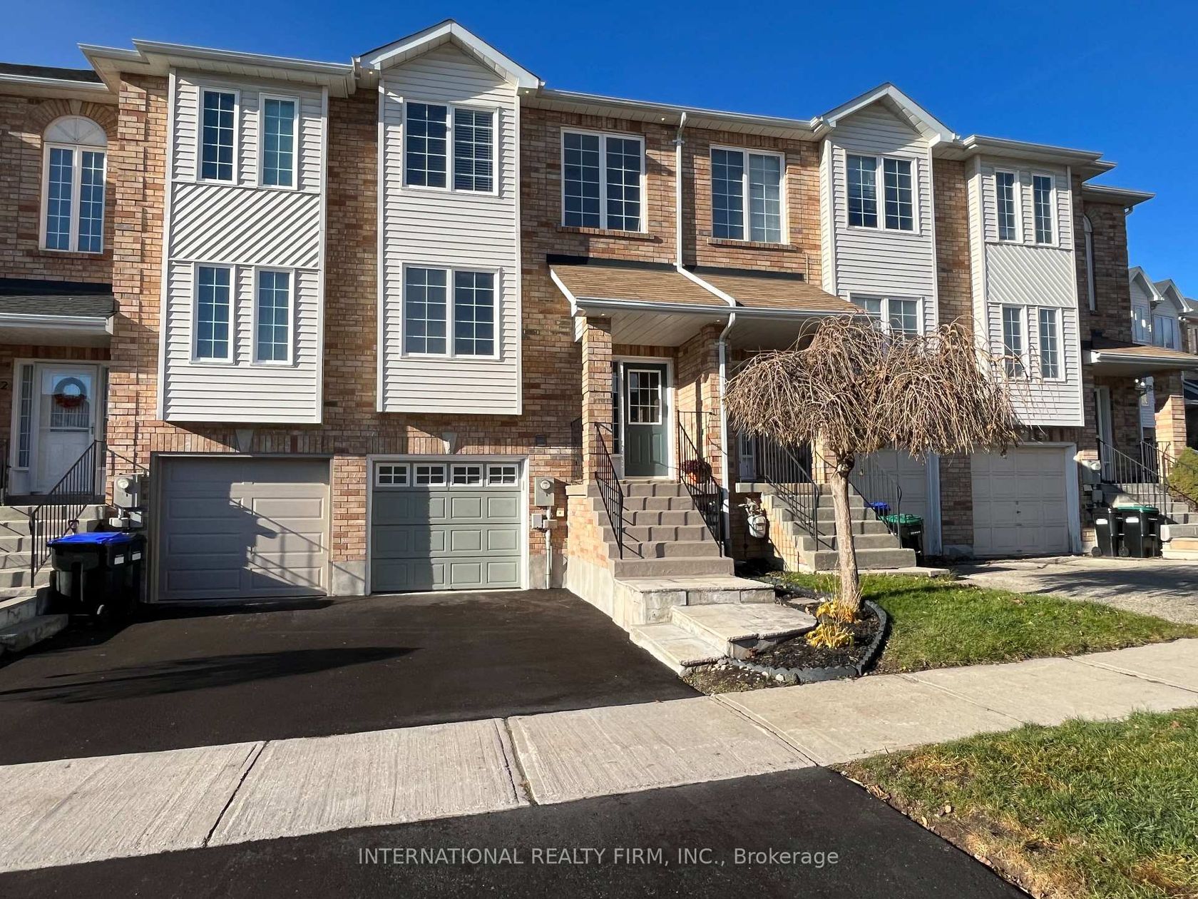 44 Natale Court, Bradford, Bradford West Gwillimbury 2