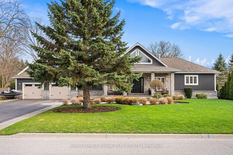 Photo 1 at 325 Maine Street, Kedron, Oshawa