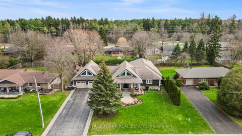 Photo 2 at 325 Maine Street, Kedron, Oshawa