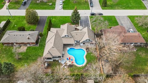 Photo 4 at 325 Maine Street, Kedron, Oshawa