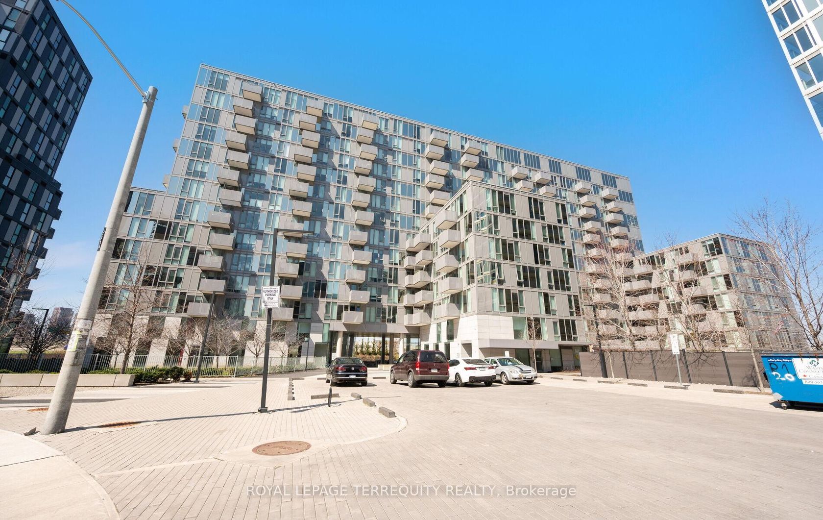 414 - 38 Monte Kwinter Court, Clanton Park, Toronto photo number 2