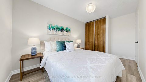 Photo 20 at 67 Carnival Court, Branson, Toronto