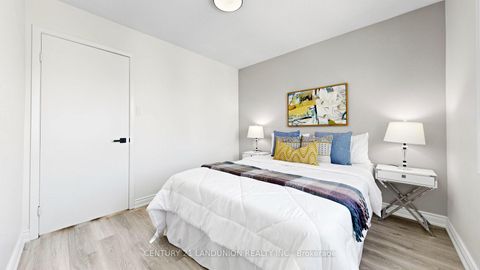 Photo 22 at 67 Carnival Court, Branson, Toronto