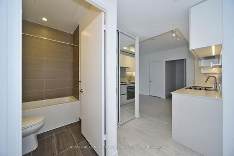 Photo 14 at 5312 - 5 Buttermill Avenue, Vaughan Corporate Centre, Vaughan