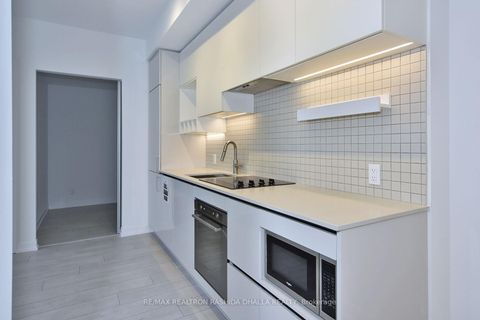 Photo 17 at 5312 - 5 Buttermill Avenue, Vaughan Corporate Centre, Vaughan