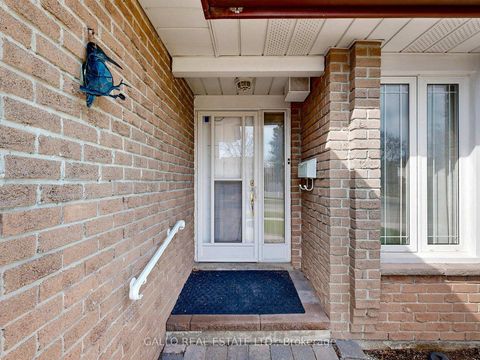 Photo 1 at 155 Goldhawk Trail, Milliken, Toronto