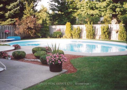 Photo 17 at 155 Goldhawk Trail, Milliken, Toronto